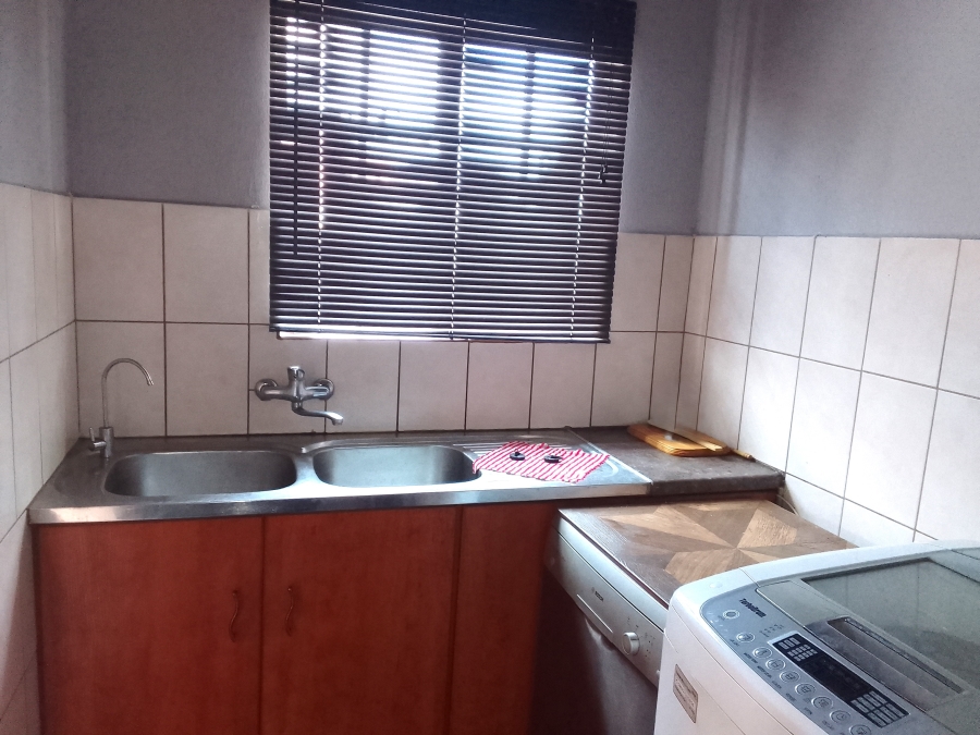 3 Bedroom Property for Sale in Azalea Park North West